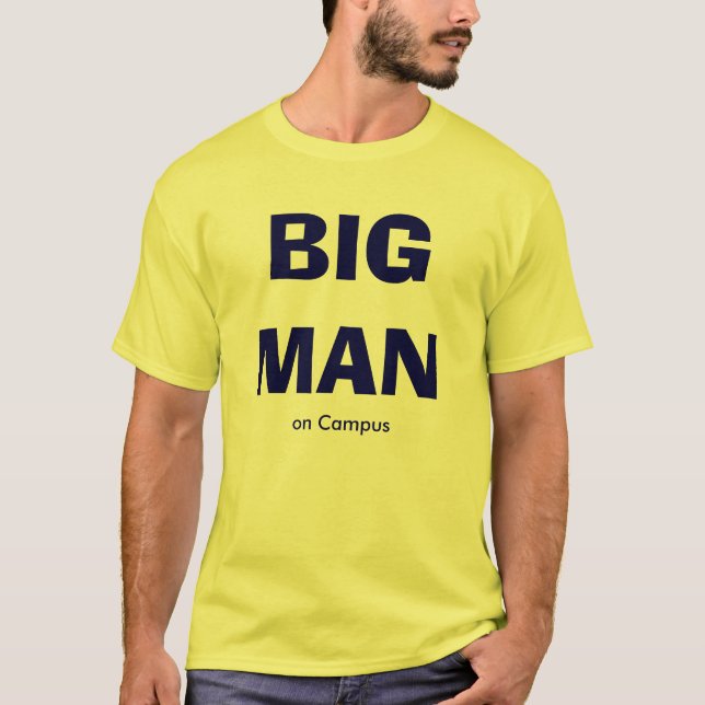 Camiseta HOMEM GRANDE no terreno (Frente)