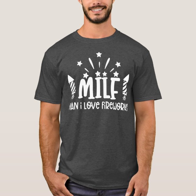 Camiseta Homem I ama fogos de artifício Dia da Independênci (Frente)