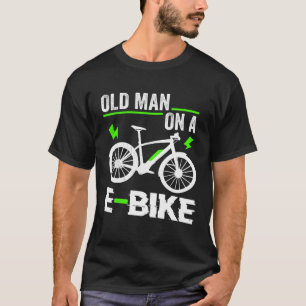 Camiseta Homem Velho Em Bicicleta Eletrônica De Bicicleta E