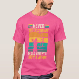 Camiseta Homem Velho Engraçado Com Arco E Arqueiro De Seta