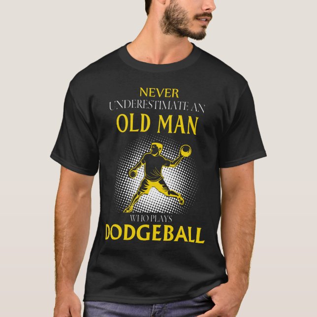 Camiseta Homem Velho Que Joga DODGEBALL (Frente)