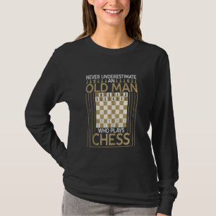 Camiseta Homem Velho Que Joga Xadrez De Xadrez