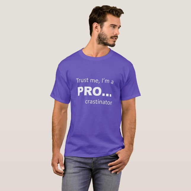 Camiseta Homens confiáveis, sou um PRO... (Frente Completa)