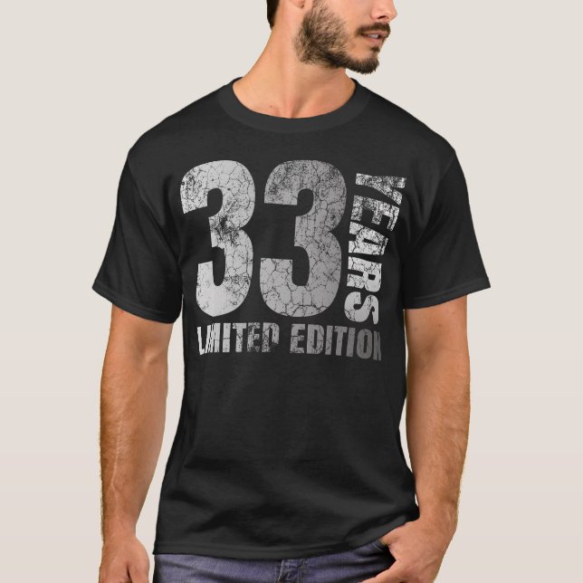 Camiseta Homens De 33 Anos De Idade Com 33 Dons De Aniversá (Frente)