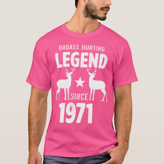 Camiseta Homens De 50 Anos Mulheres De 1971 A Caçarem Prese (Frente)