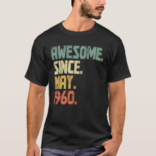 Camiseta Homens de 61 anos dão presentes - lenda desde mai