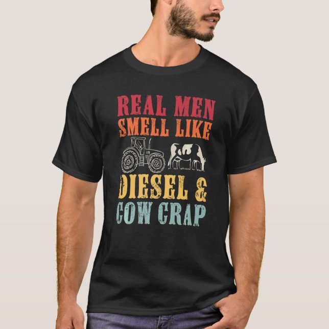 Camiseta Homens De Verdade Engraçados Cheiram A Diesel E Cr (Frente)