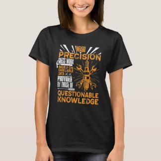 Camiseta Homens Fazemos Trabalho de Suposição Precisa Basea