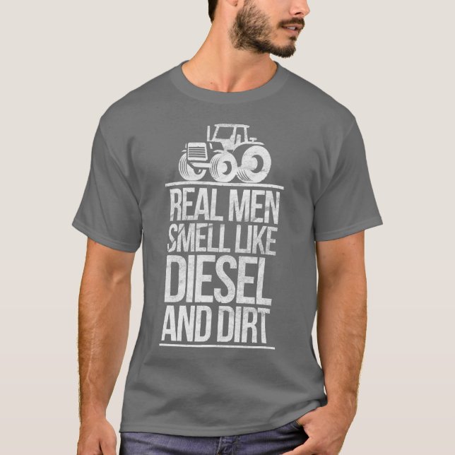 Camiseta Homens Reais Cheiram A Diesel E A Trator De Sujeir (Frente)