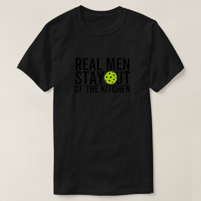 Camiseta Homens Reais Ficam Fora Da Cozinha 23 (Frente do Design)