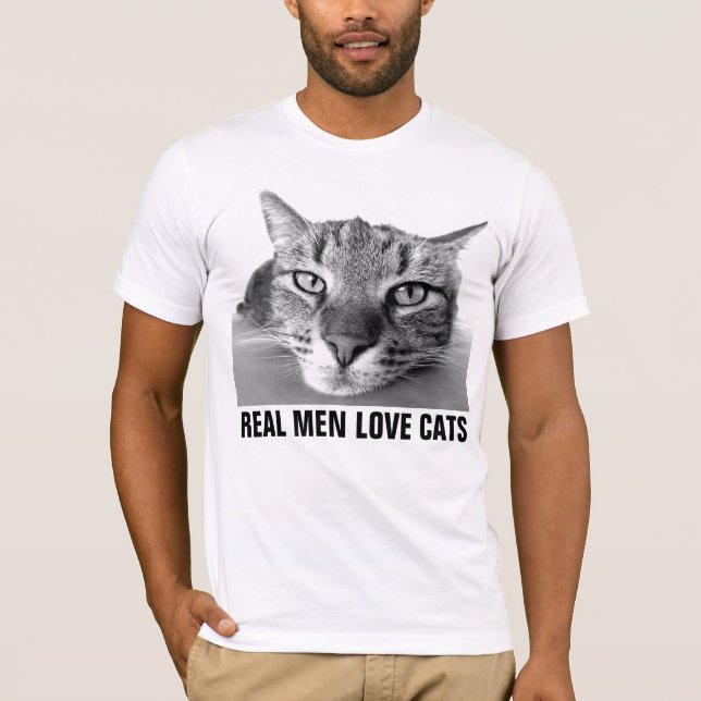 Camiseta Homens Verdadeiros Adoram Gatos, T-shirts De Gato (Frente)