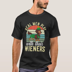 Camiseta Homens Verdadeiros Brincam Com Seus Espetáculos En