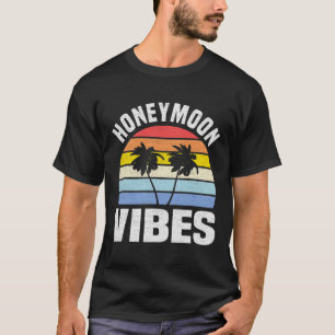 Camiseta Honeymoon Vibes Férias Casal Recém-Casado