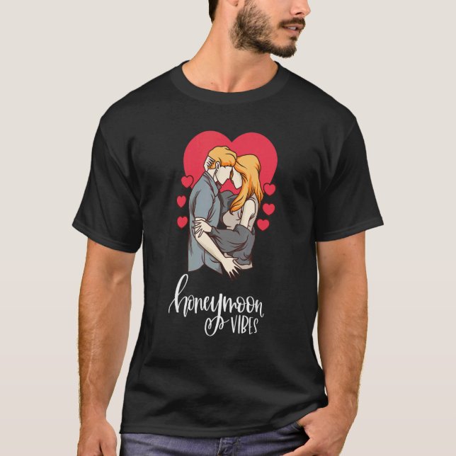 Camiseta Honeymoon Vibes New Brides Groom Weding Honeymoon (Frente)
