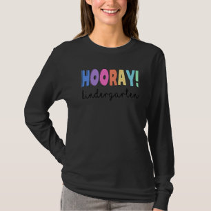 Camiseta Hooray Kindergarten Professora Elementar Co