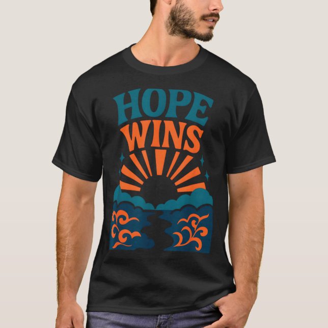 Camiseta Hope Wins Romans 15_13 Sunrise Ocean Christian  (Frente)