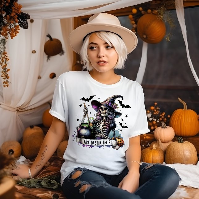 Camiseta Hora de Mexer o Caldeirão de Halloween (Criador carregado)