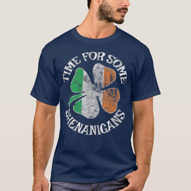 Camiseta Hora De St Patricks Para Uma Cerca De Shenanigans  (Frente)