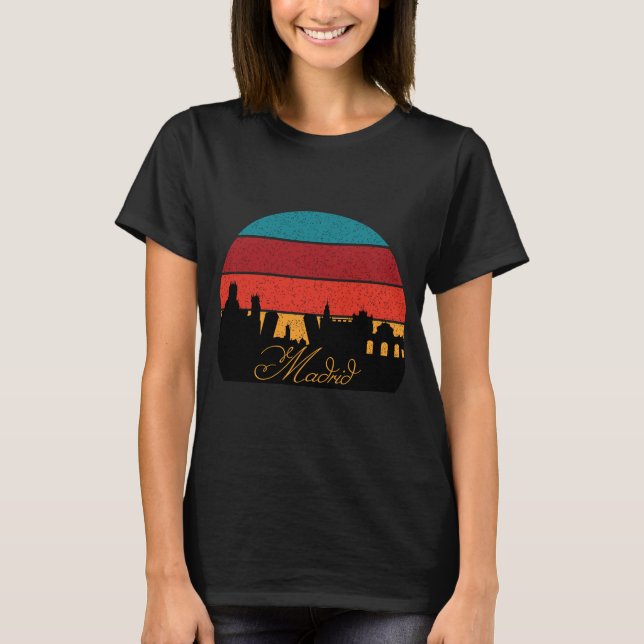 Camiseta Horizonte de Madrid Espanha Retro Synthwave Viagem (Frente)