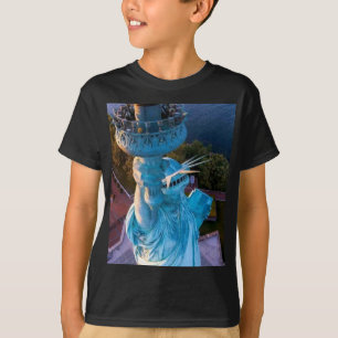 Camiseta Horizonte de Nova York, Tocha da Estátua da Liberd