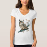 Camiseta Horned Owl V-Neck T-Shirt Japanese Ukiyo-e Style<br><div class="desc">This beautiful horned owl sits on a tree limb in this unique Ukiyo-e vintage style graphic in earth tones. Ukiyo-e is a genre of Japanese art which flourished from the 17th through 19th centuries. This V-neck t-shirt will become an instant favorite with anyone you gift it to. Think of the...</div>