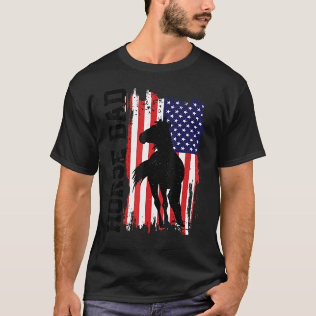 Camiseta Horse Dad American Flag Like A Regular Dad But Coo (Frente)