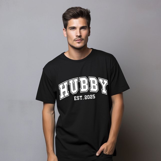 Camiseta Hubby Estabelecido em 2025, Recem casados (Criador carregado)