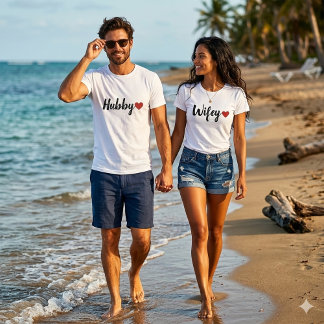 Camiseta Hubby Modern Black Script Women RedHeart T-Shirt