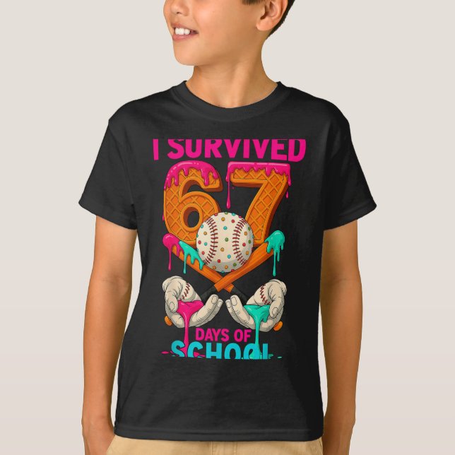 Camiseta Hugvyn I Survived 67 Days Of School Ice Cream Six  (Frente)