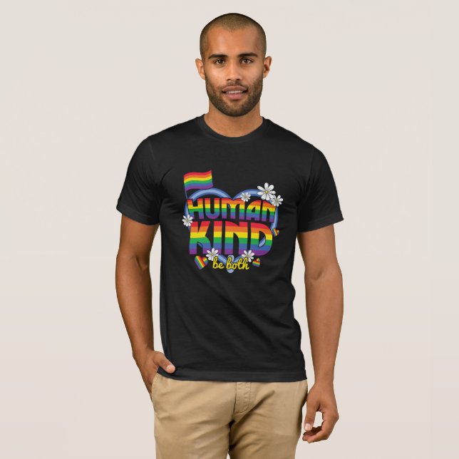 Camiseta Human Kind Be Both LGBTQ Pride Rainbow Heart Desig (Frente Completa)