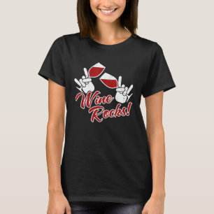 Camiseta Humor Bebendo das Rochas de Vinho