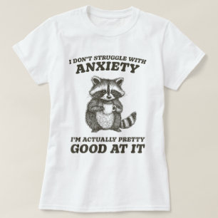 Camiseta Humor com Ansiedade do Café com Bebendo Raccoon