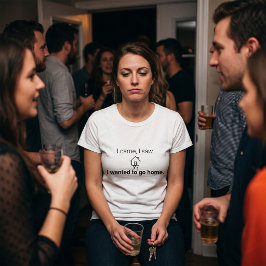 Camiseta Humor de Introvertido Eu Vim, Eu Vi, Quis Ir para