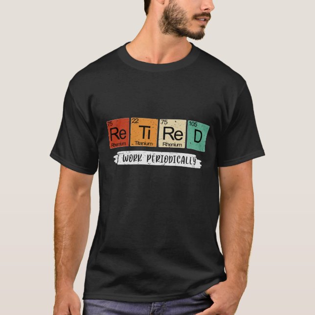 Camiseta Humor de Mesa Periódico: Trabalho Periodicamente (Frente)
