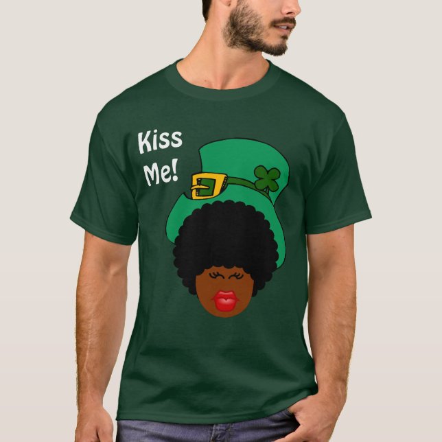 Camiseta Humor do dia de St Patrick: Beije-me. Eu sou (Frente)