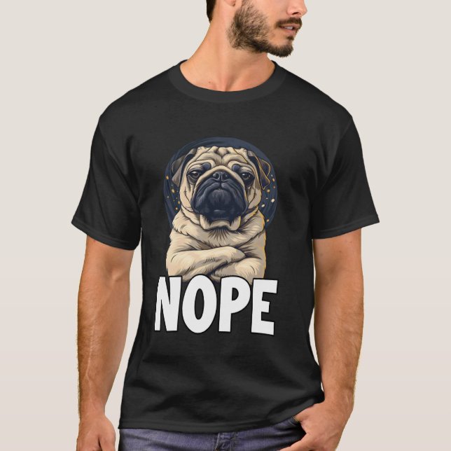 Camiseta Humorística Pug, ideal para passear com o (Frente)