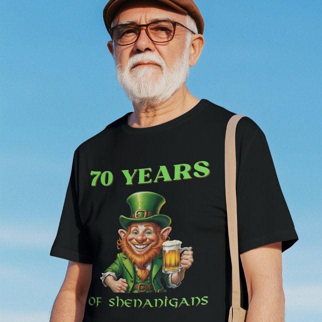 Camiseta Humorous Saint Patrick's 70th Birthday Celebration (Criador carregado)