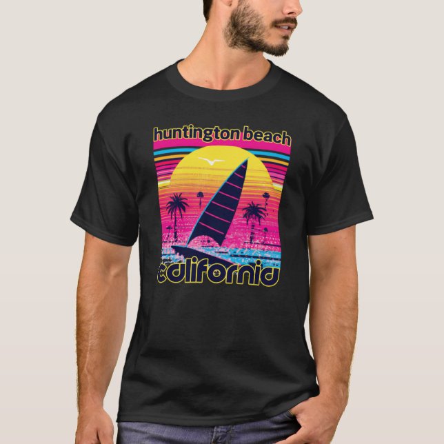 Camiseta Huntington Beach Retro 80s Style Souvenir Beach (Frente)