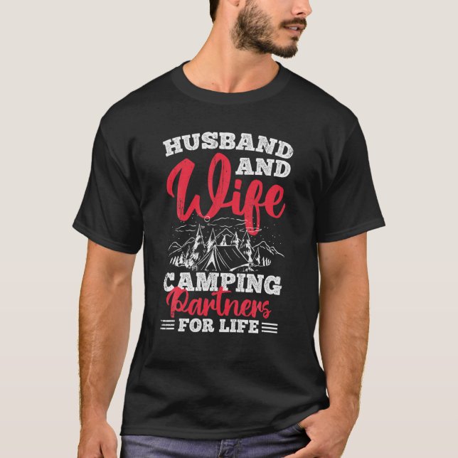 Camiseta Husband And Wife Camping Partners For Life (Frente)