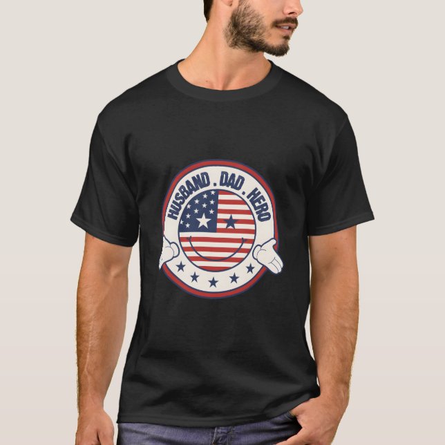 Camiseta Husband Dad Hero Patriotic Fun Fathers Day Usa Ame (Frente)