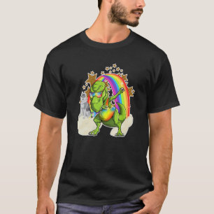 Camiseta Husky Siberiano Cavalga Nuvens Arco-íris ao Lado d