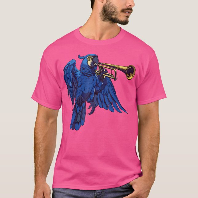 Camiseta Hyacinth Macaw Jogando Trompete (Frente)