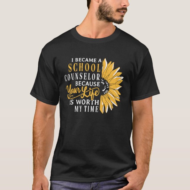 Camiseta I became a school counselor because  school teache (Frente)