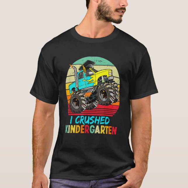 Camiseta I Crushed Kindergarten Monster Truck Graduation  B (Frente)