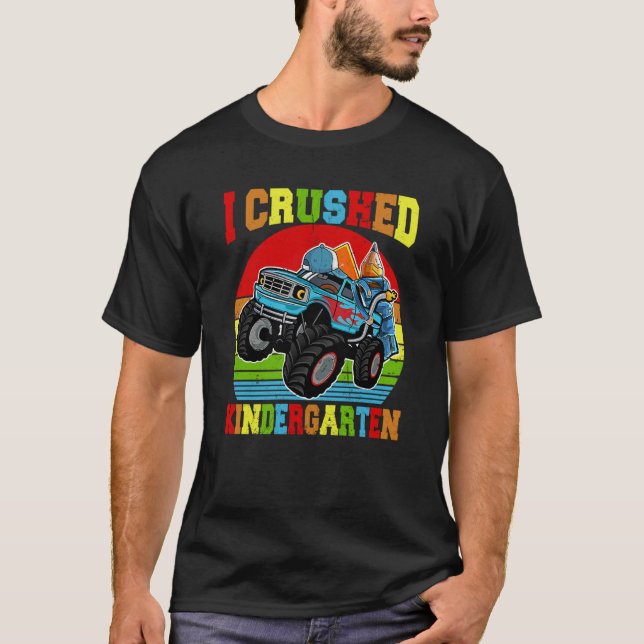 Camiseta I Crushed Kindergarten Monster Truck Graduation Bo (Frente)