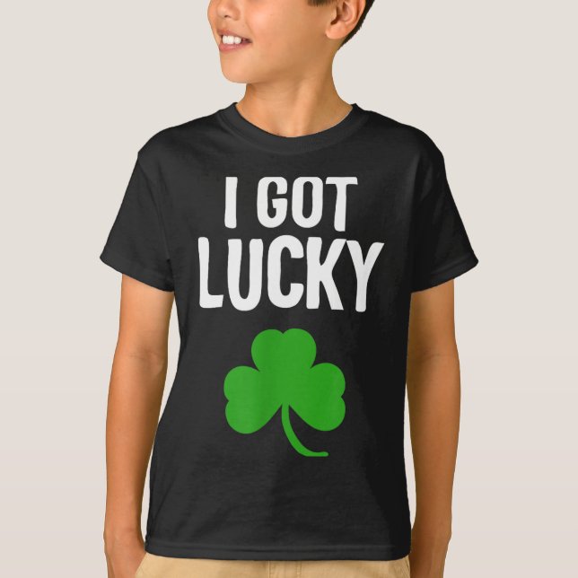 Camiseta I Got Lucky Dad St Patricks Day Pregnancy Announce (Frente)
