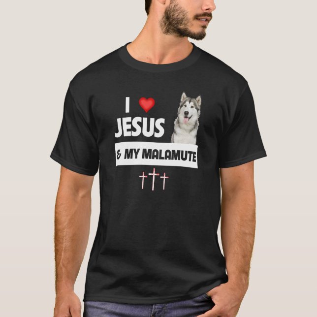 Camiseta I Love Jesus and My Alaskan Malamute Paws Mom Dad  (Frente)