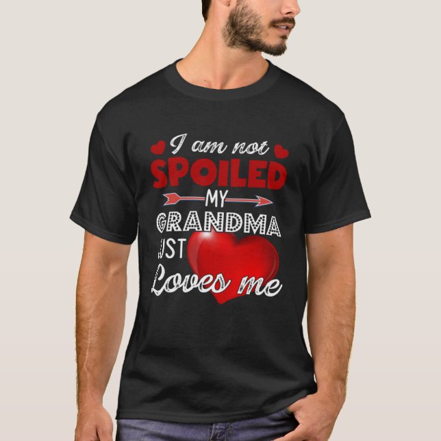 Camiseta I m Not Spoiled My Grandma Just Loves Me Tees Moth (Frente)