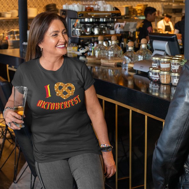 Camiseta I Pretzel Heart Oktoberfest (Criador carregado)