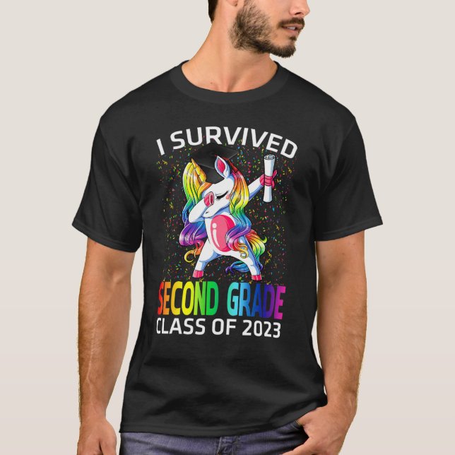Camiseta I Sobreviveu À Classe De Segundo Grau De Formando  (Frente)